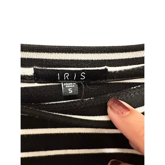 🍒 2/$20 🍒Black & White Striped Bodycon Long Sleeve Dress Rounded Neckline Sz S - Picture 4 of 7